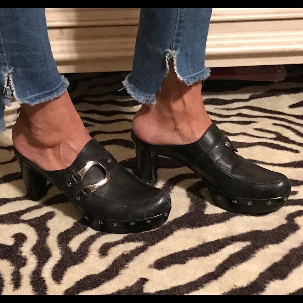 Stuart Weitzman Black platform booties with buckle