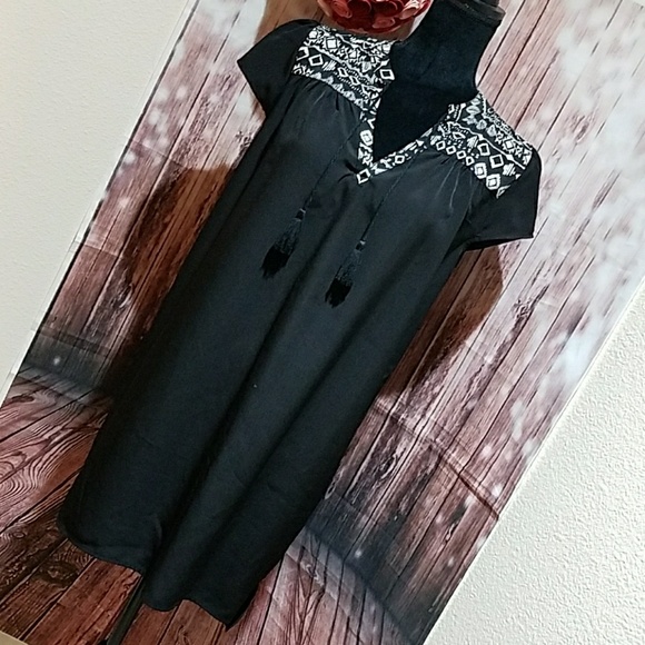 ❤ One Clothing Hi-lo Shift Dress - Picture 2 of 7