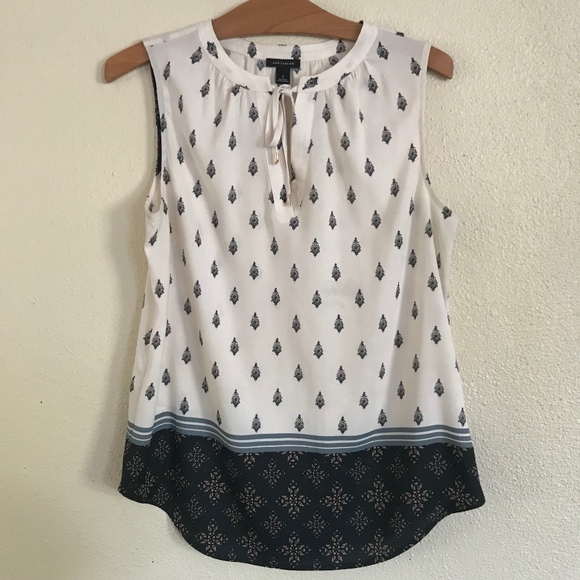 Ann Taylor Tops - Ann Taylor sleeveless keyhole paisley blouse