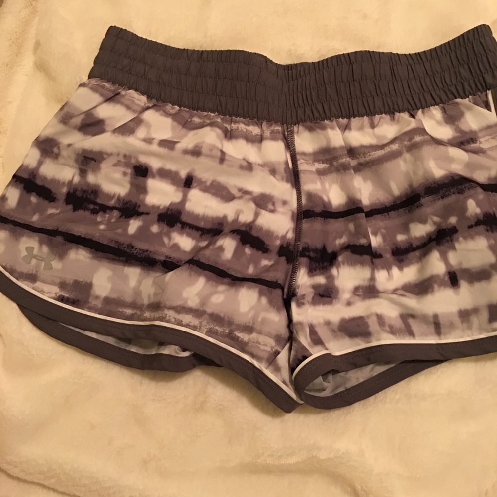 Under Armour heat gear shorts in small