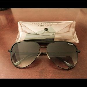 Quay Desi High Key Black