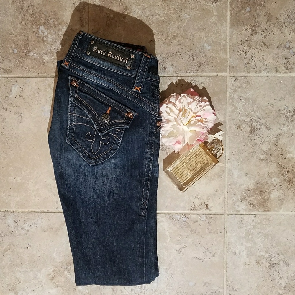 *price reduced* EUC Gwen Rock Revivals