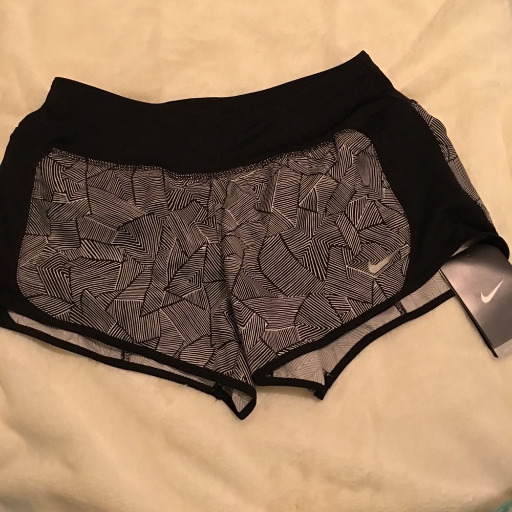 New Nike dri-fit running short NWT