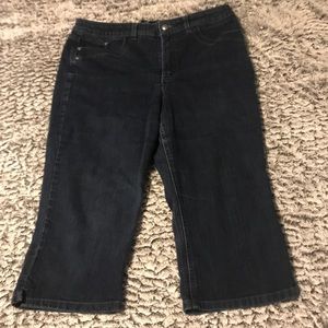 Like New!!! Capri Jeans