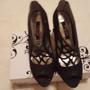 size9/ 10 Sparkle Peep toe pump by Nina