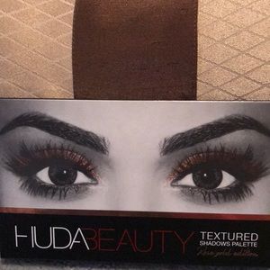 HUDA BEAUTY rose 🌹 gold edition
