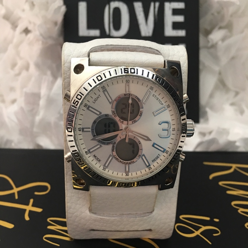 ⌚️Aldo’s Men’s Watch -color: White