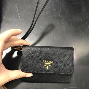 Wristlet card harder