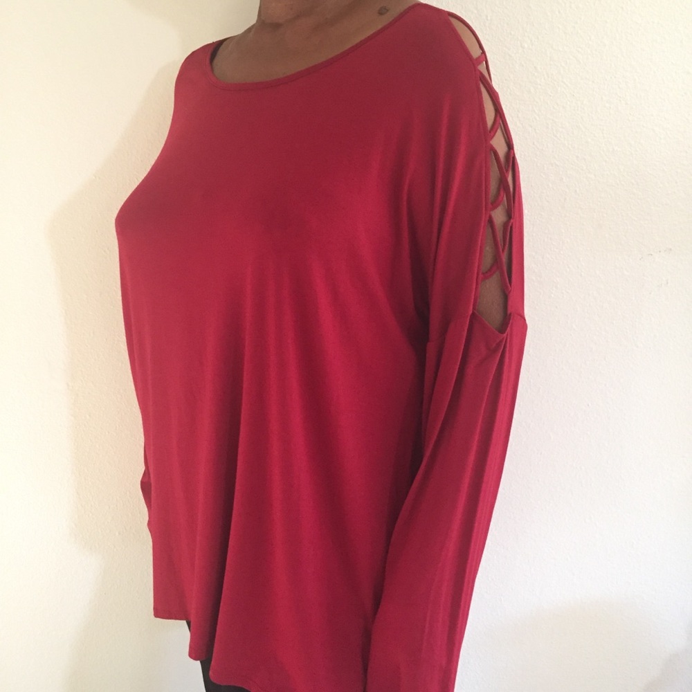 Cha Cha Vente Crisscross Cold Shoulder Top