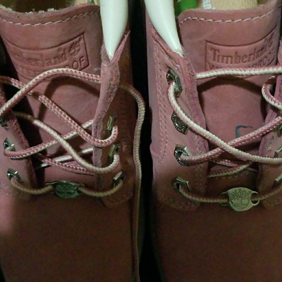 Pink Timberland Shoes - Picture 2 of 5