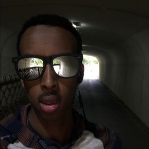 Meet your Posher, Luqman