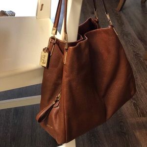 Coach 100% leather shoulder bag