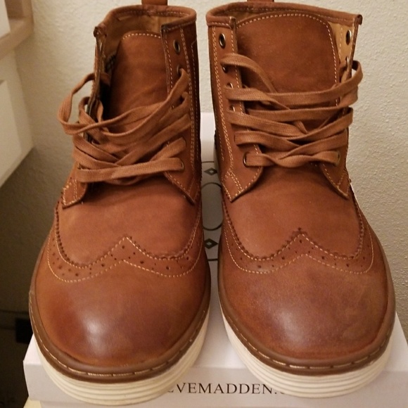 *Like new* Steve Madden boot - Picture 2 of 6