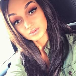 Meet your Posher, Paris