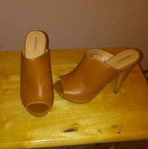 Shoe