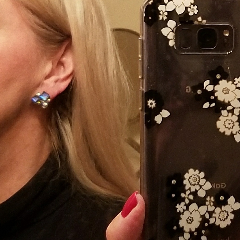 EARRINGS - Picture 2 of 2