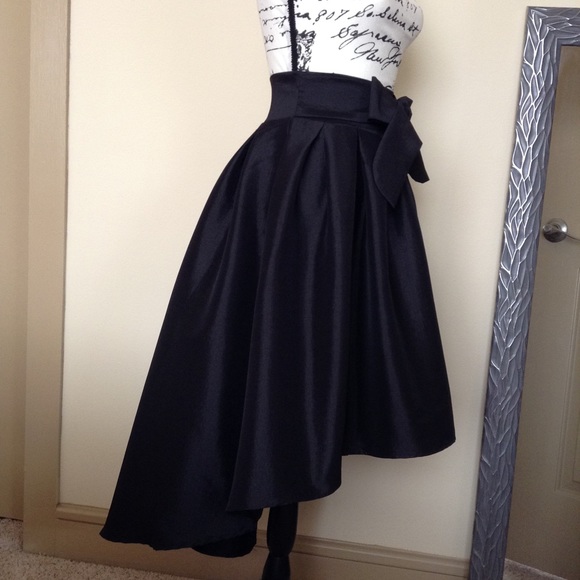 💎HP💎 Dressy Skirt - Burgundy Red - Picture 4 of 7