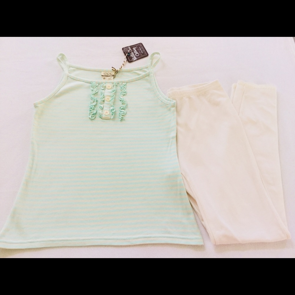 Matilda Jane Top and Gap cream leggings