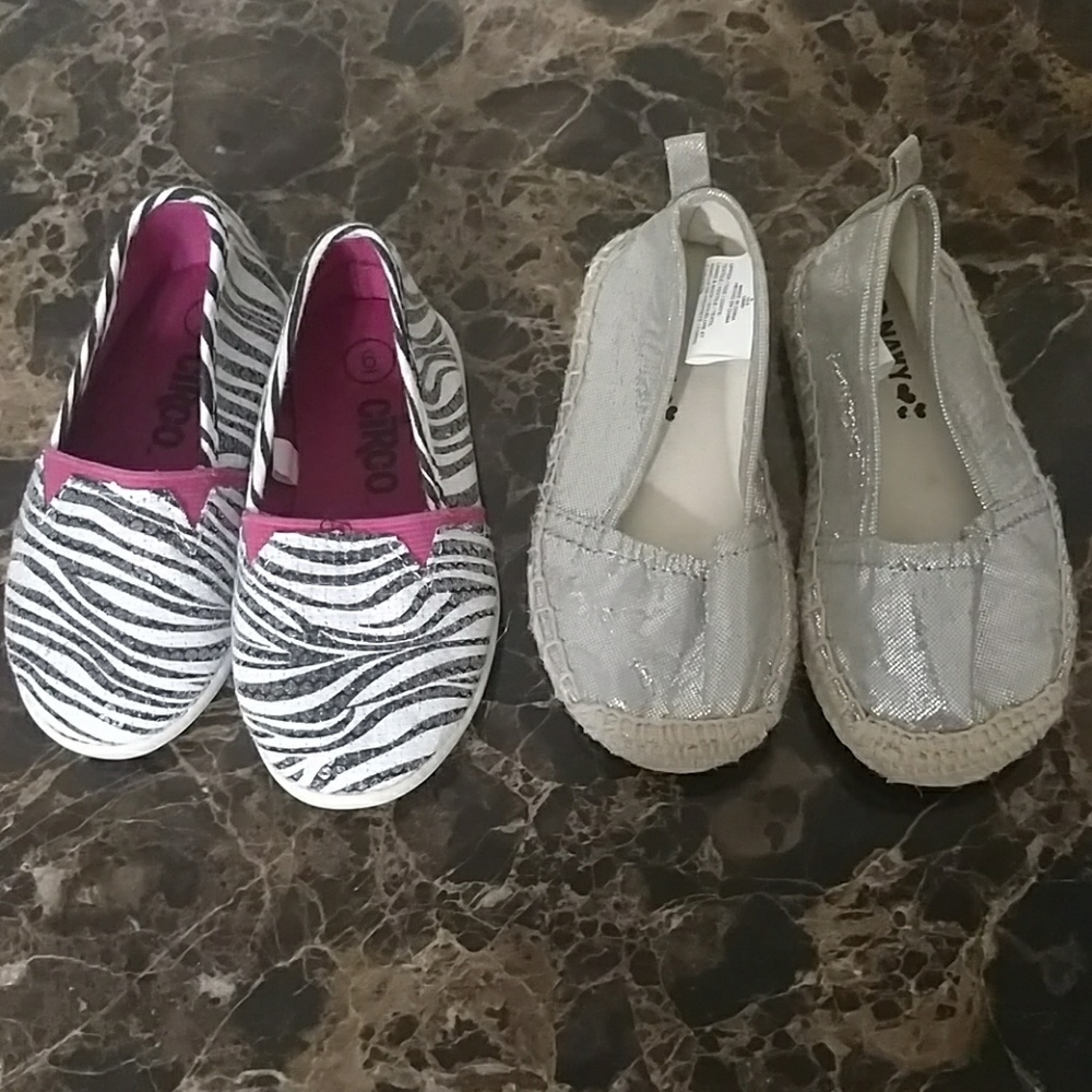 Two pairs toddler shoes, size 6