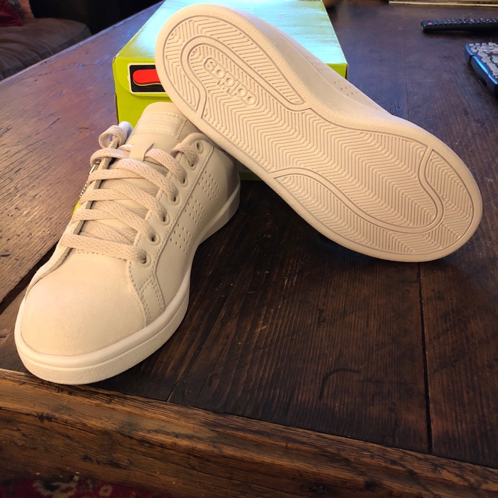 HAS BEEN SOLD Adidas Cloudfoam Advantage Clean