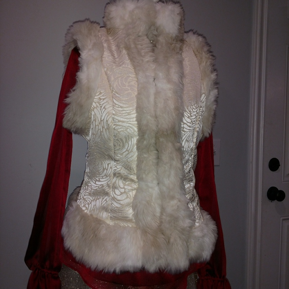 Jacquard and faux fur lined vest