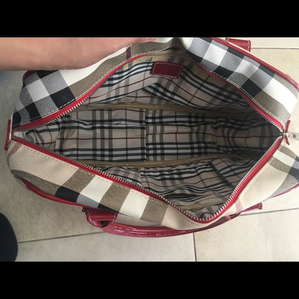 Burberry handbag NEW
