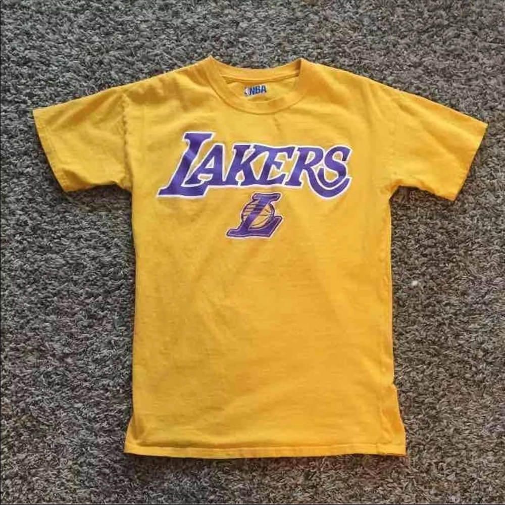 Los Angeles Lakers T Shirt Small