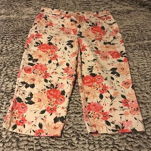 Fun and cheery Capri pants!