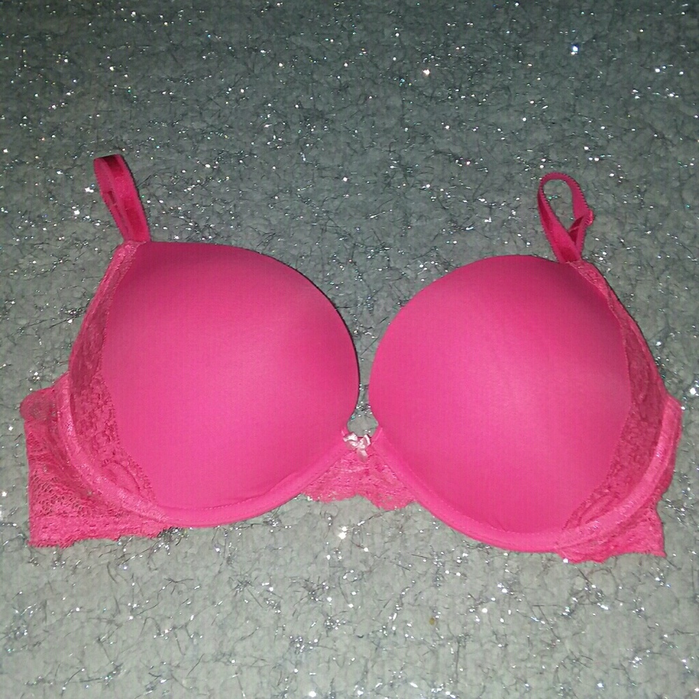 Victoria's Secret Magenta Dream Angels Push-Up Bra