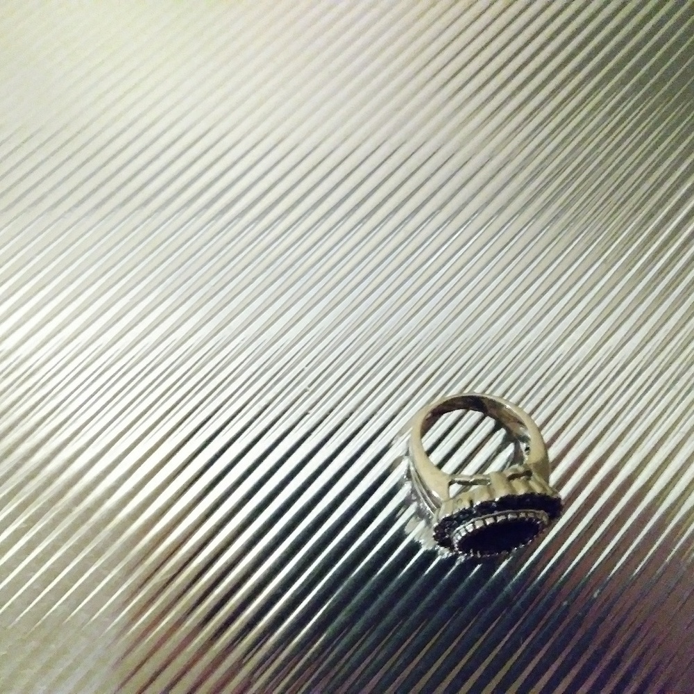 Ring - Picture 2 of 3