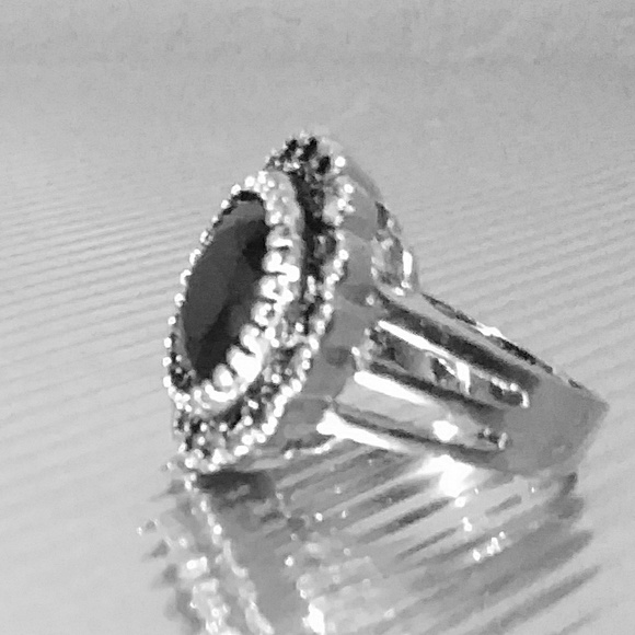 Ring - Picture 1 of 3