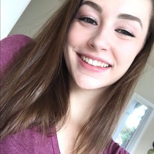 Meet your Posher, Natalie