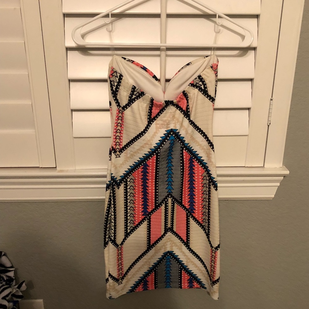Summer In Aztec Tight Fitting Dress - Picture 2 of 4