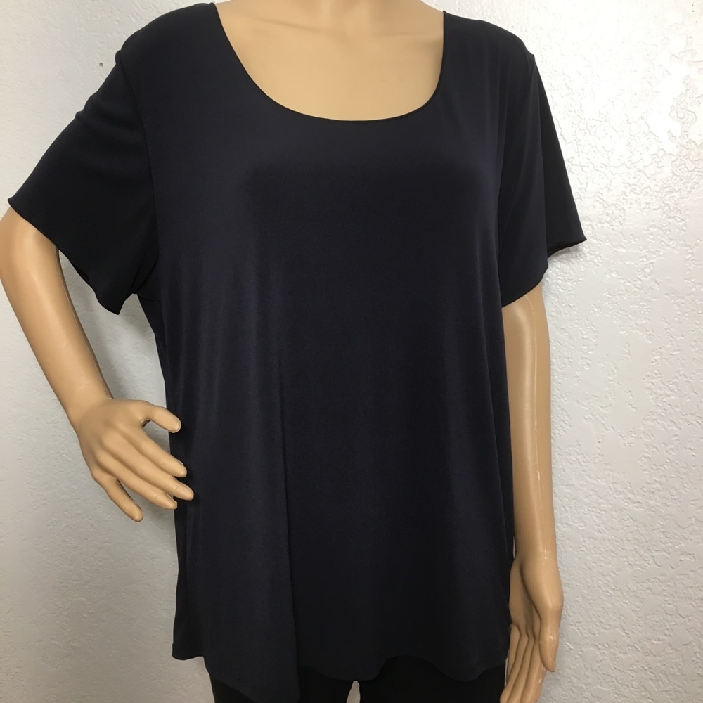 Avenue Stretch Short Sleeve Top