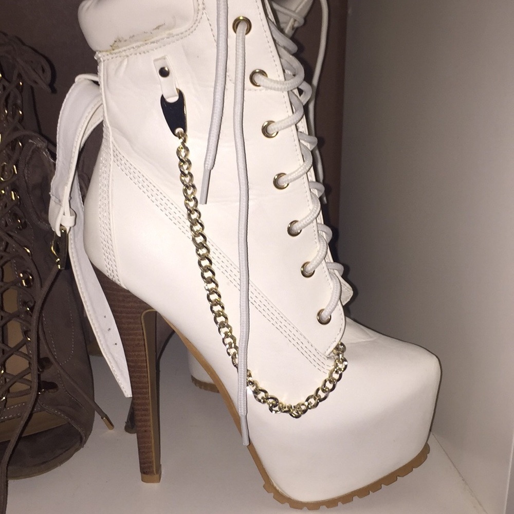 New white high heels size 7