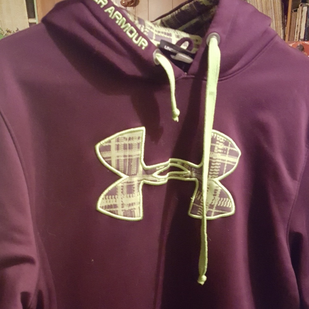 SOLD XL Under Armour Sweatshirt Purple