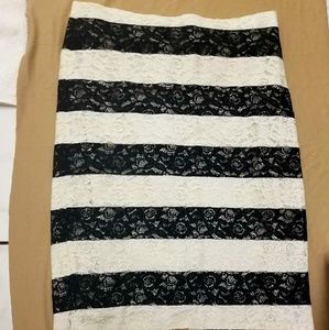 Limited striped pencil skirt