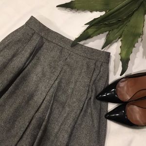 Super classy skirt❣️