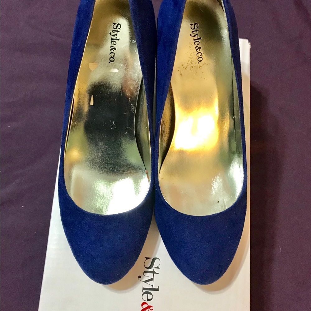 Style & Co. blue heels. Size 6. New w/o tags. - Picture 2 of 5