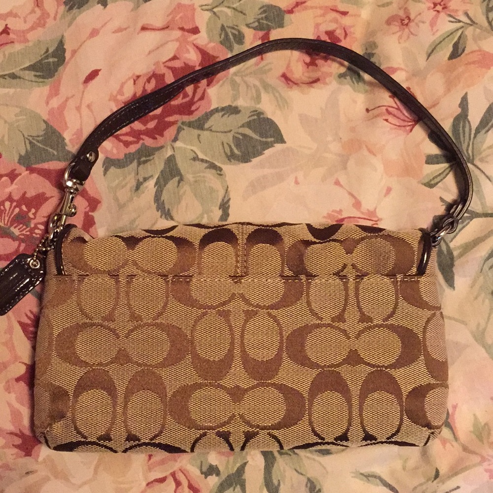 Authentic Coach Clutch - Picture 2 of 7