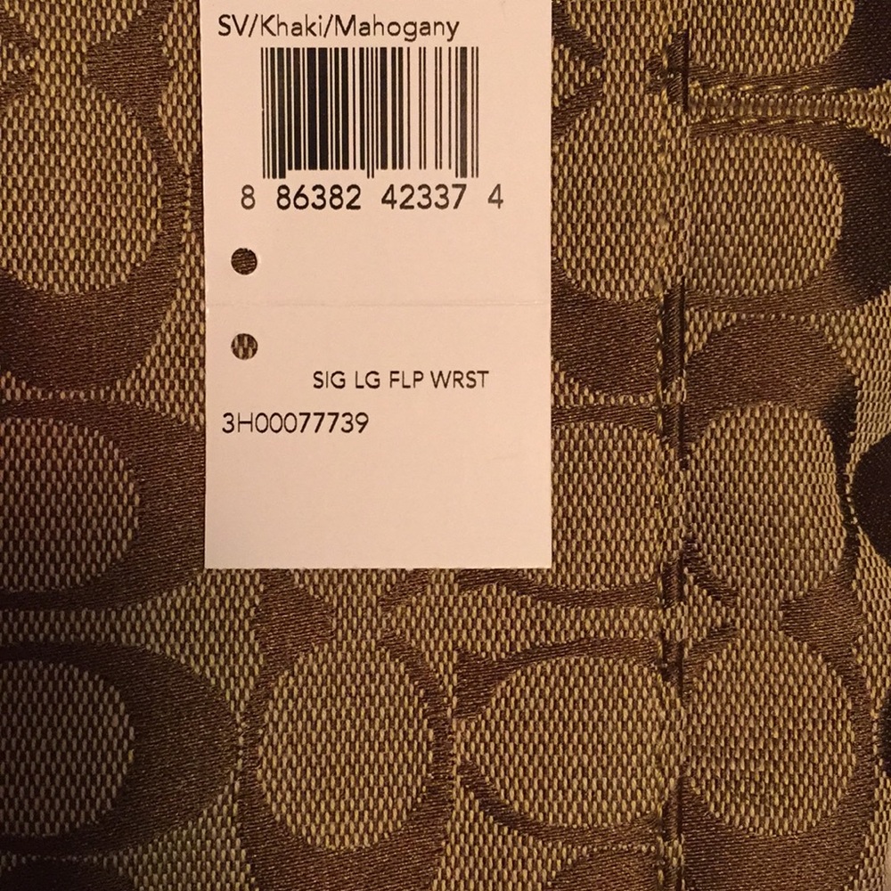 Authentic Coach Clutch - Picture 7 of 7