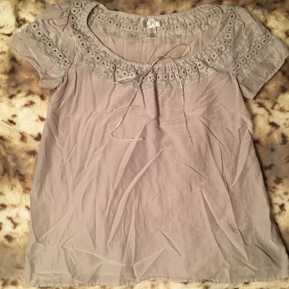 EUC Ann Taylor LOFT top