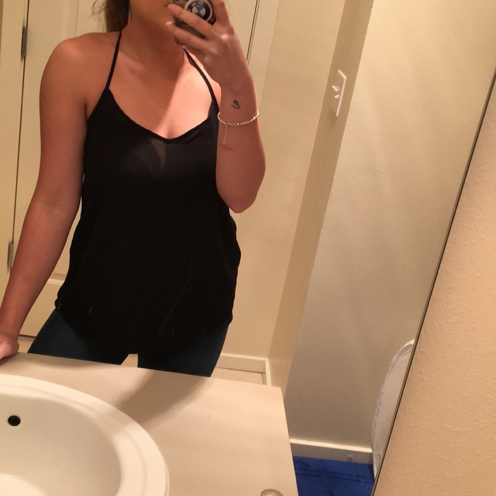 Black tank - Picture 4 of 4