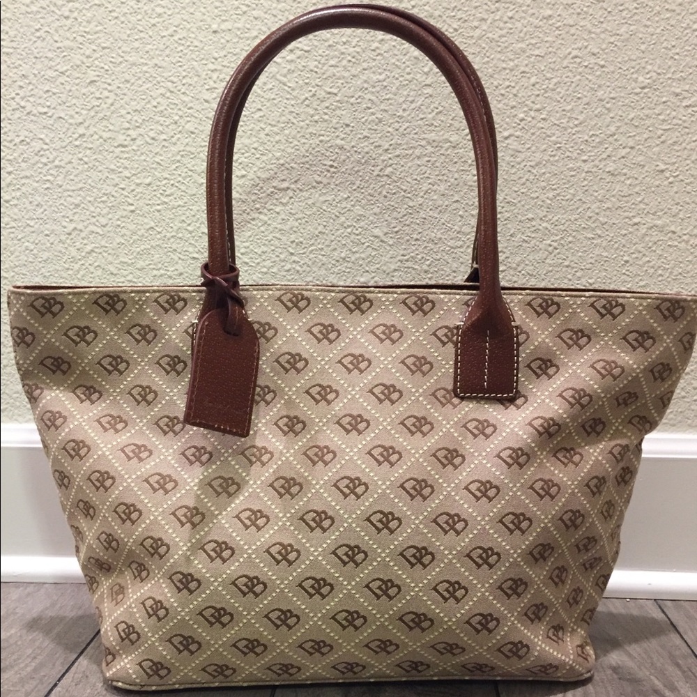 Dooney & Bourke Tote