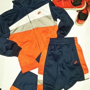 ⬇️$21nike outfit size 6