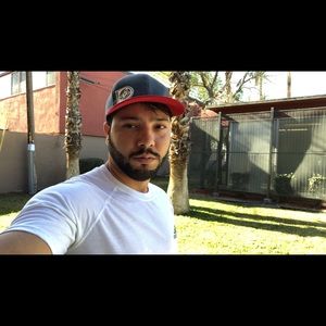 Meet your Posher, Luis