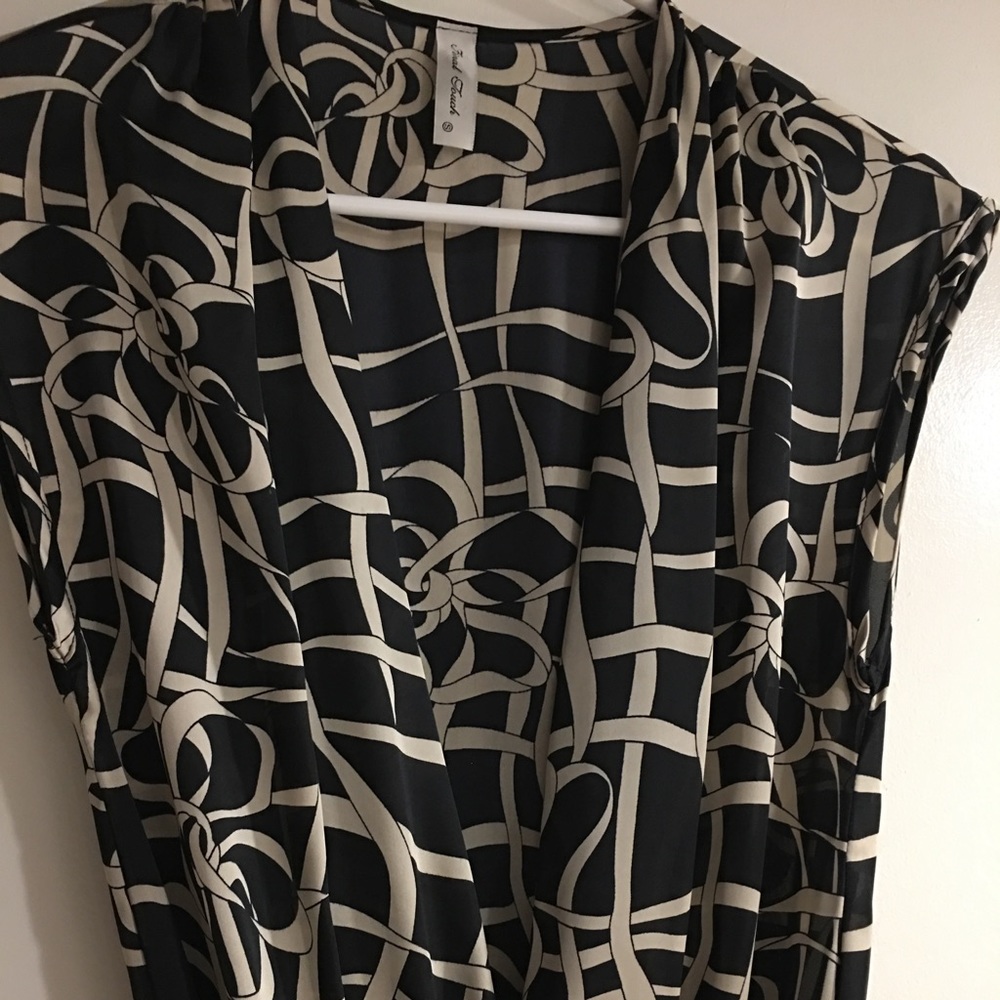 jumper - Picture 2 of 3