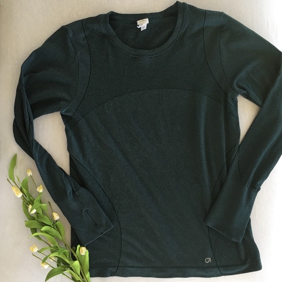 GAP Tops - Gap Fit Motion Athletic Top XL