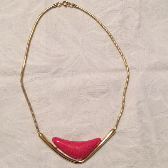 Triafari Jewelry - Stunning Pink Vintage Choker Necklace 💃