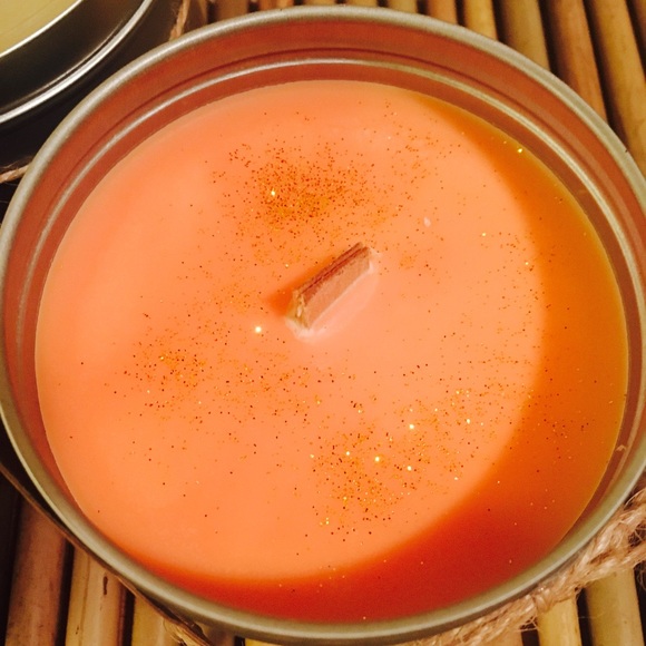 💜 Wood wick candles!! 3 for $13🚫 sold out 🚫 - Picture 5 of 7